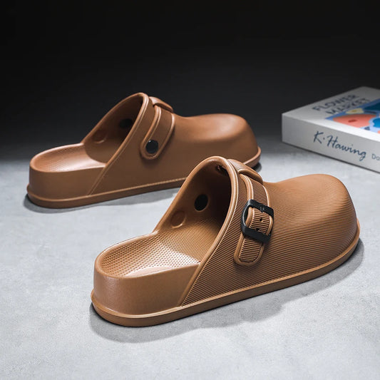 Men New Clogs Slippers Fashion EVA Insole Men Mules Slippers Classic Waterproof Garden Shoes Women Non-slip Beach Sandals