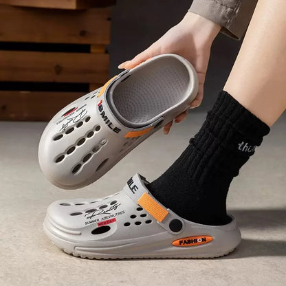 Men's Slippers EVA Hole Mens Mules Non-Slip Slippers Thick Soft Platform Slide Fashion Comfortable Men's Sandals Summer Shoes